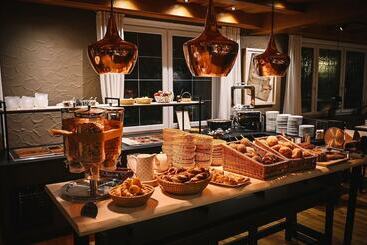 پانسیون Brauerei Gasthof Höhn