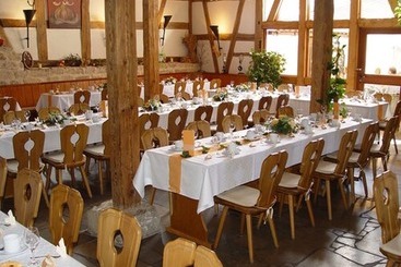Отель Landhaus Zum Falken