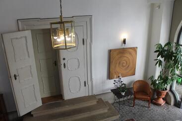 هتل Palais Schrottenberg