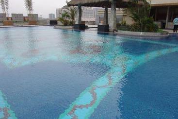 هتل Grand Oriental