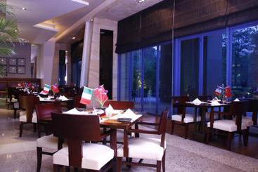 هتل Grand Oriental