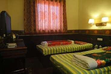 هتل Pingyao Honghu Inn
