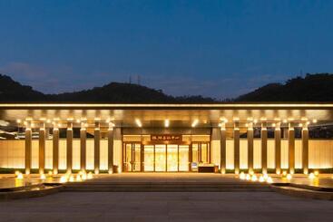 استراحتگاه Shenzhen Silver Lake Conference Center