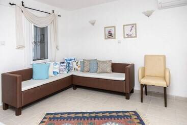 Lovely Triplex With Fantastic Sea View In Turkbuku