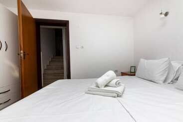 Lovely Triplex With Fantastic Sea View In Turkbuku
