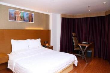 هتل 7days Inn Shenzhen Guomao Metro Station
