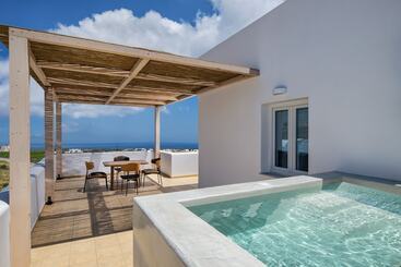 ホテル Aelia Luxury Suites Santorini