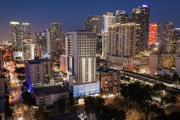 هتل Atwell Suites Miami Brickell By Ihg