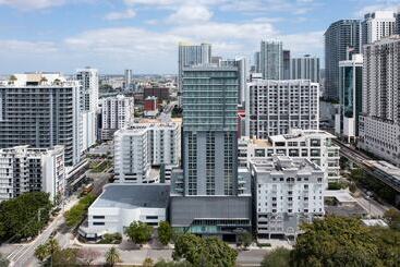 هتل Atwell Suites Miami Brickell By Ihg