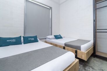 هتل Living Box