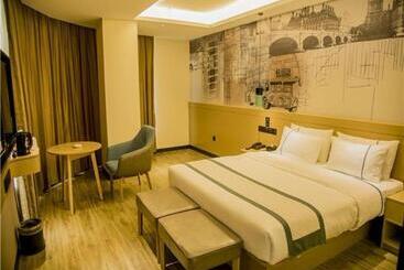 هتل City Comfort Inn Wanning Wan'an Avenue High Speed Railway Station