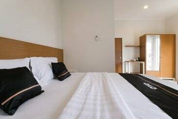 酒店 Damar Kusumo Guest House By Oyo Rooms