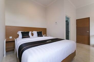 酒店 Damar Kusumo Guest House By Oyo Rooms