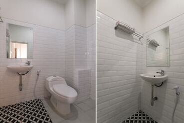 酒店 Damar Kusumo Guest House By Oyo Rooms
