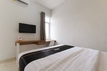 酒店 Damar Kusumo Guest House By Oyo Rooms