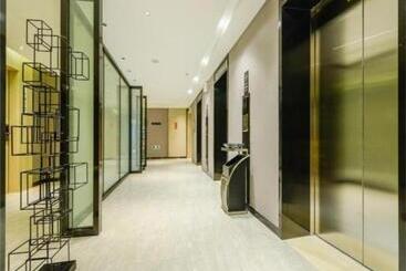 Echarm Hotel Chongqing Dadukou Commercial Center Xinshancun Metro Station