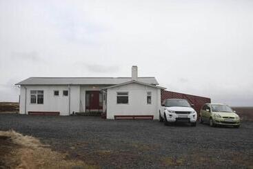 هتل Glacier View Guesthouse