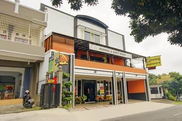 هتل Super Capital O 90151 Guest House 180