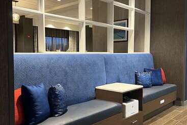 هتل Hampton Inn By Hilton West Wichita Goddard