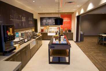 هتل Hampton Inn By Hilton West Wichita Goddard