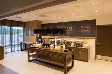 هتل Hampton Inn By Hilton West Wichita Goddard