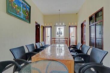 هتل Harwin Homestay By Oyo Room