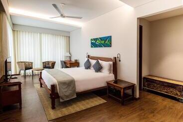 هتل Ja Enchanted Waterfront Seychelles