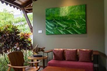 هتل Ja Enchanted Waterfront Seychelles