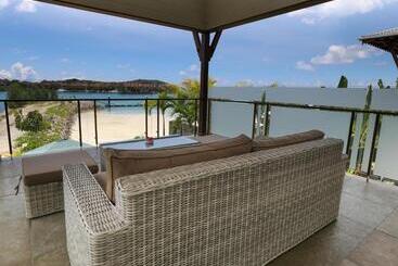 هتل Ja Enchanted Waterfront Seychelles