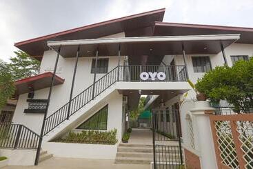هتل Jade Apartelle By Oyo Rooms