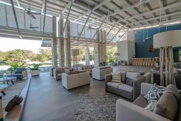 هتل Oceana Resort & Conventions