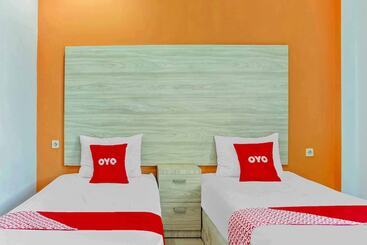 هتل Oyo 3903 Sweethome Syariah Guesthouse