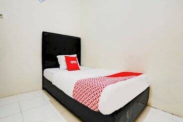 هتل Oyo 90190 Asha Kost Syariah