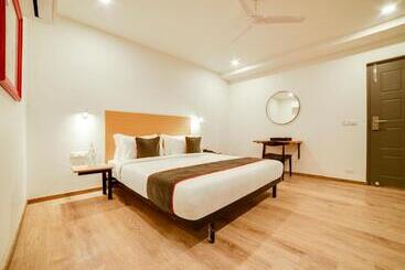 酒店 Super Townhouse Hosur Main Road Bommanahalli Near Gopalan Innovation Mall