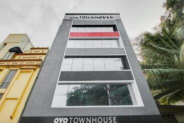Отель Super Townhouse Begumpet Near Hyderabad Central