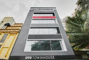 Отель Super Townhouse Begumpet Near Hyderabad Central