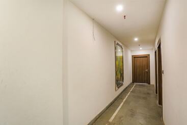 Fabhotel F9 Sector 58
