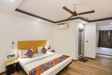 Fabhotel F9 Sector 58