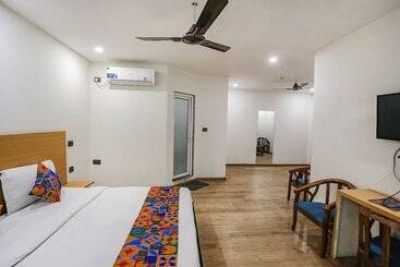 Fabhotel F9 Sector 58