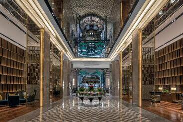هتل Radisson Blu  & Spa, Nashik