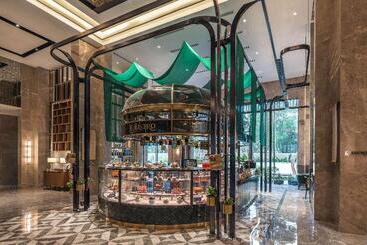 هتل Radisson Blu & Spa, Nashik