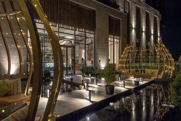هتل Radisson Blu  & Spa, Nashik