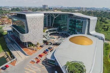 Raia Hotel & Convention Centre Kuching