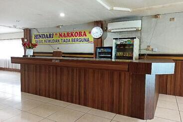 هتل Rd Premium By Oyo Rooms