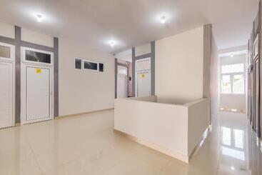 هتل Simega Residence By Oyo Rooms