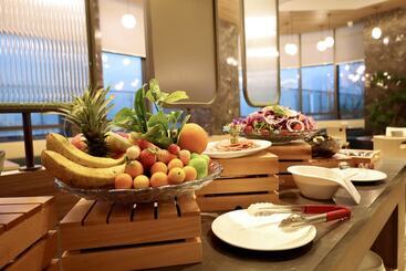 هتل Somerset Southbay Zhuhai