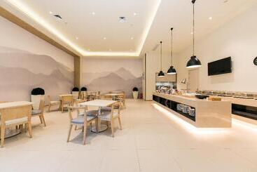 Ji Hotel Hefei 1912 Bar Street