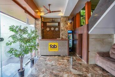 هتل Fabexpress Super 7 Inn   Nr Rabale Station