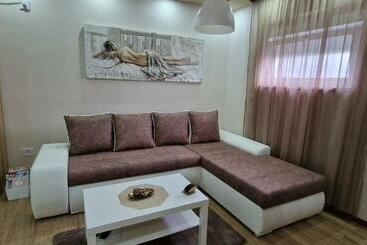 Apartmani I Sobe Gromilovic