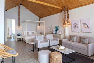 酒店 Anantara World Islands Dubai Resort
